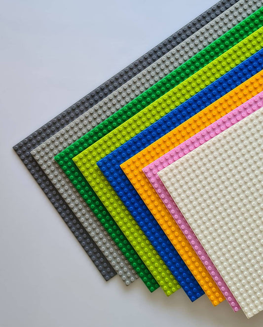 BASEPLATE 28x56 Studs L/grey Generic Brand