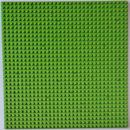 BASEPLATE 32x32 Studs Grass/swamp Generic Brand