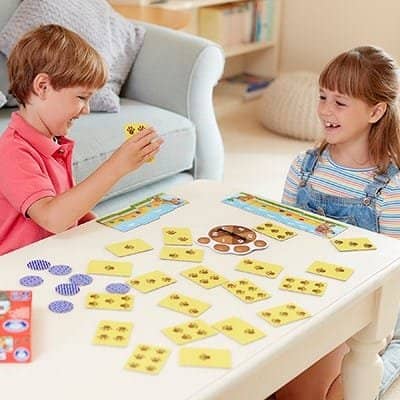 Orchard Toys -  Spotty Sausage Dogs Game