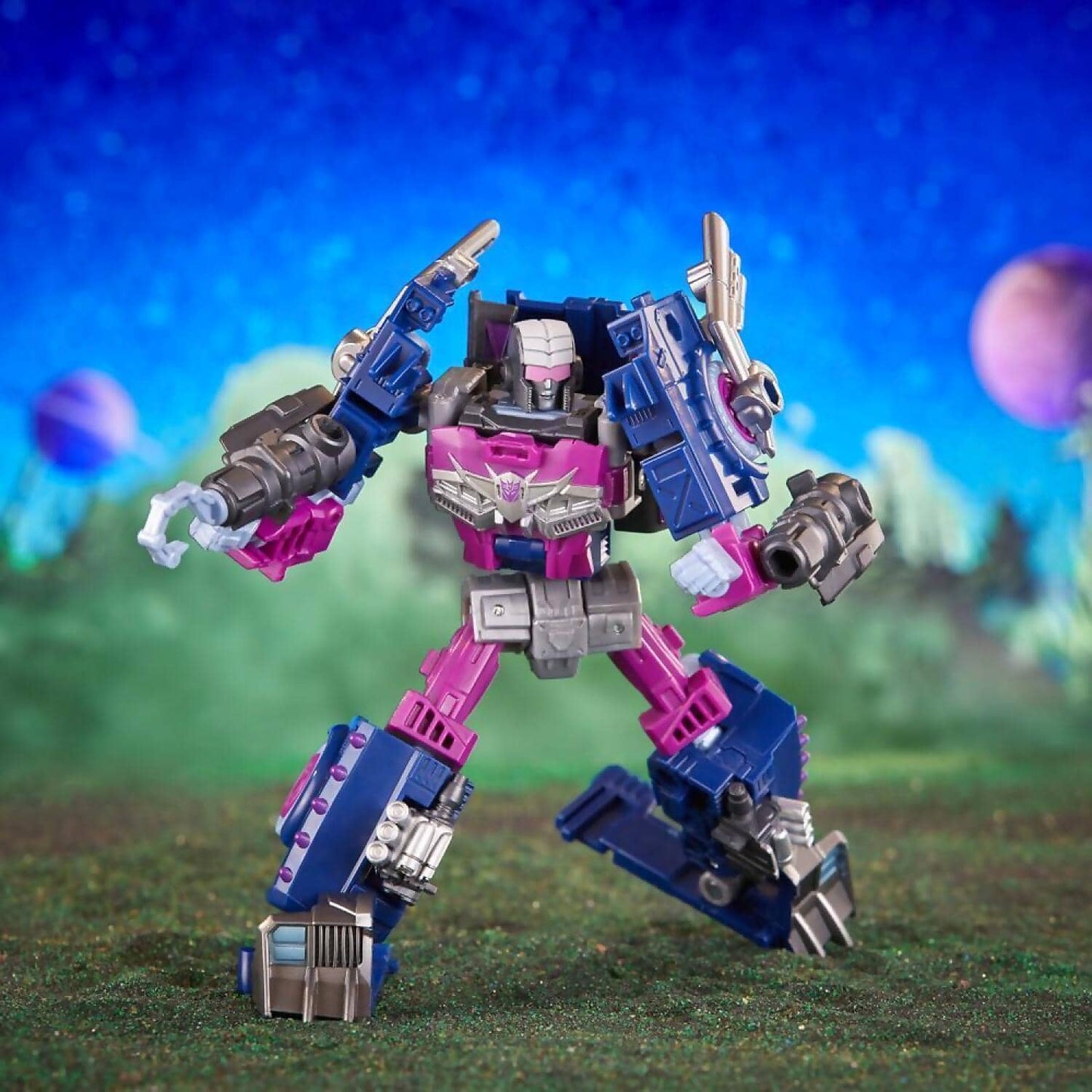 Transformers - Legacy Evolution Deluxe Axlegrease Converting Action Figure 5.5-inch - Hasbro