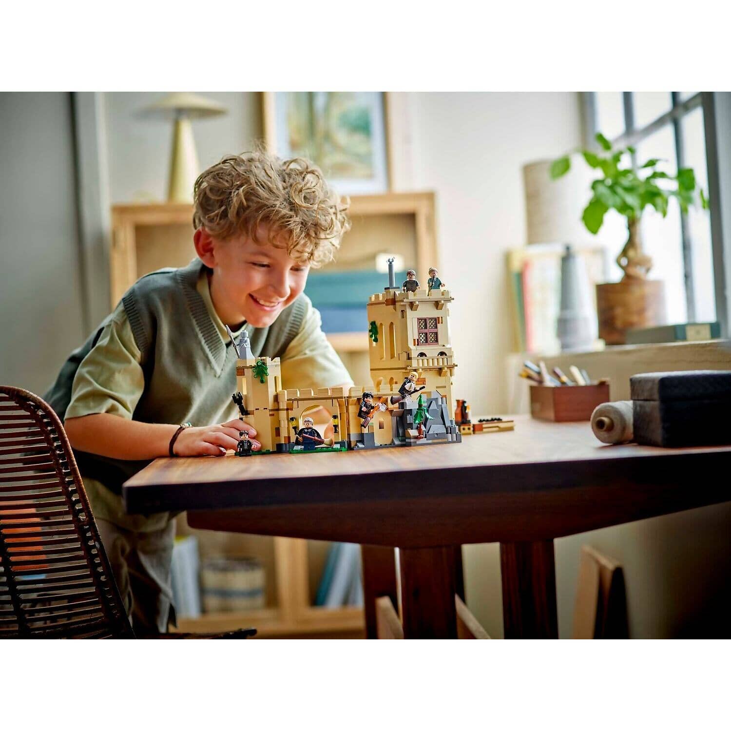 LEGO 76447Hogwarts Castle: Flying Lessons - Harry Potter