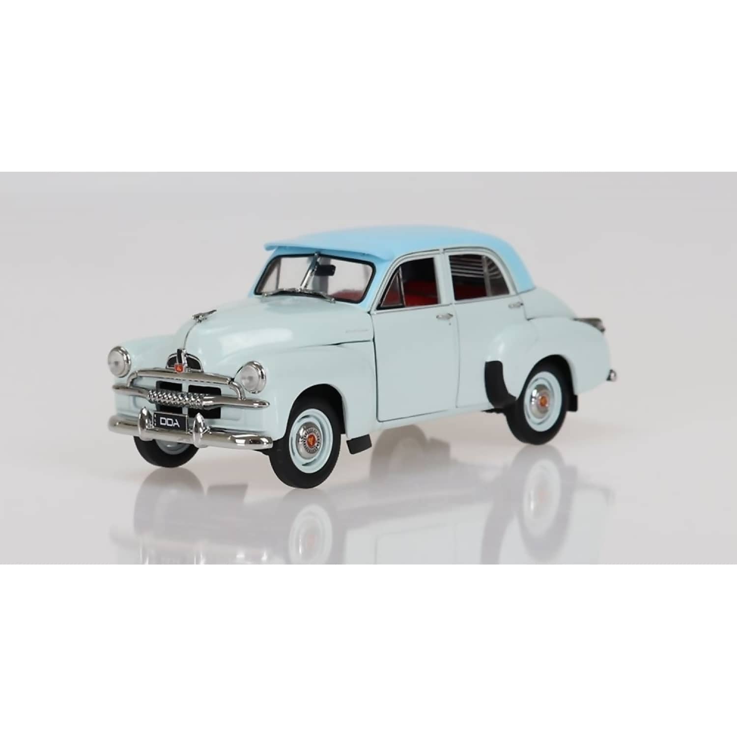 Dda Collectibles - 1:24 Scale - 1953 2 Tone Blue FJ Holden Sedan - Diecast Model