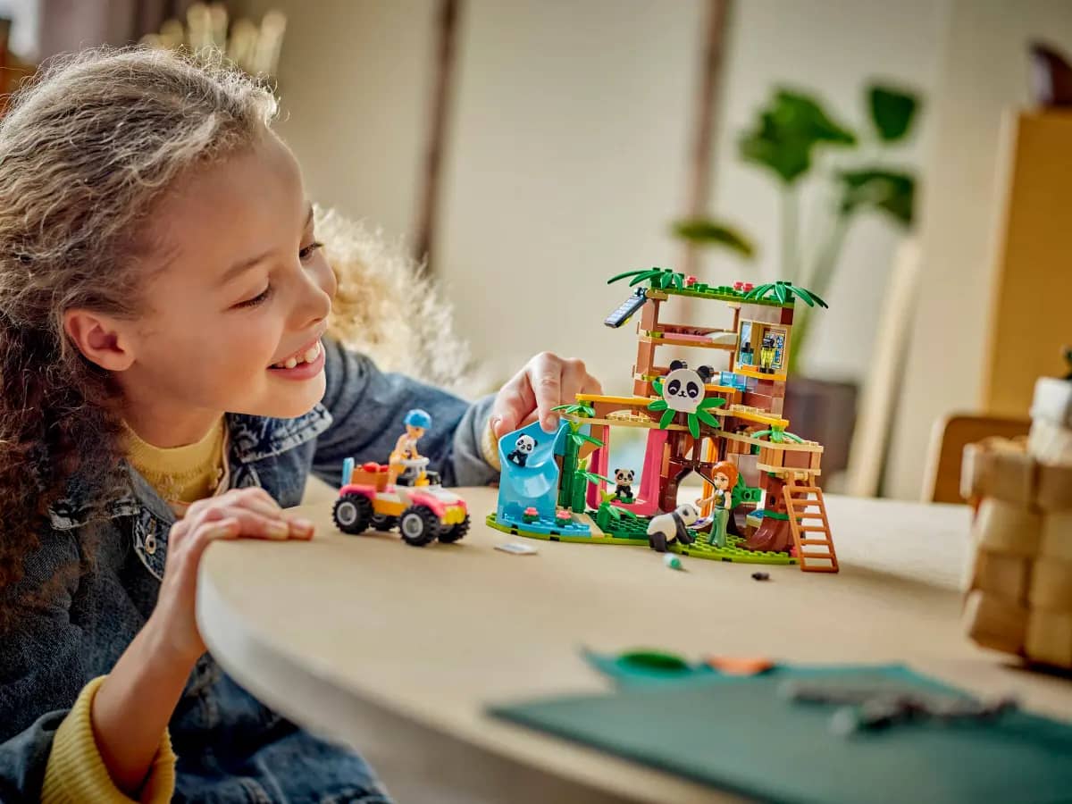 LEGO 42648 Panda Sanctuary Animal Care - Friends