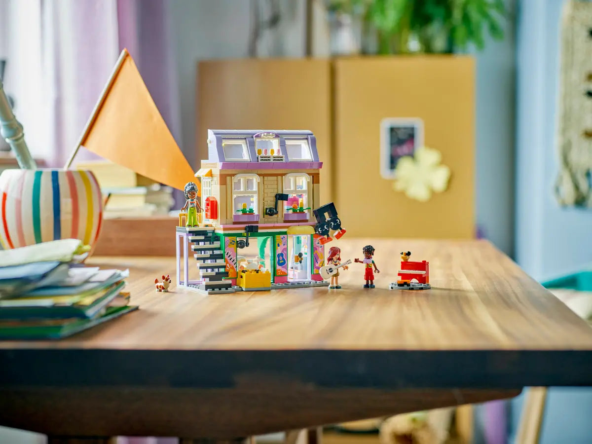 LEGO 42653 Music Store & Apartment - Friends