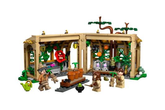 LEGO 76445 Hogwarts™ Castle: Herbology Class - Harry Potter