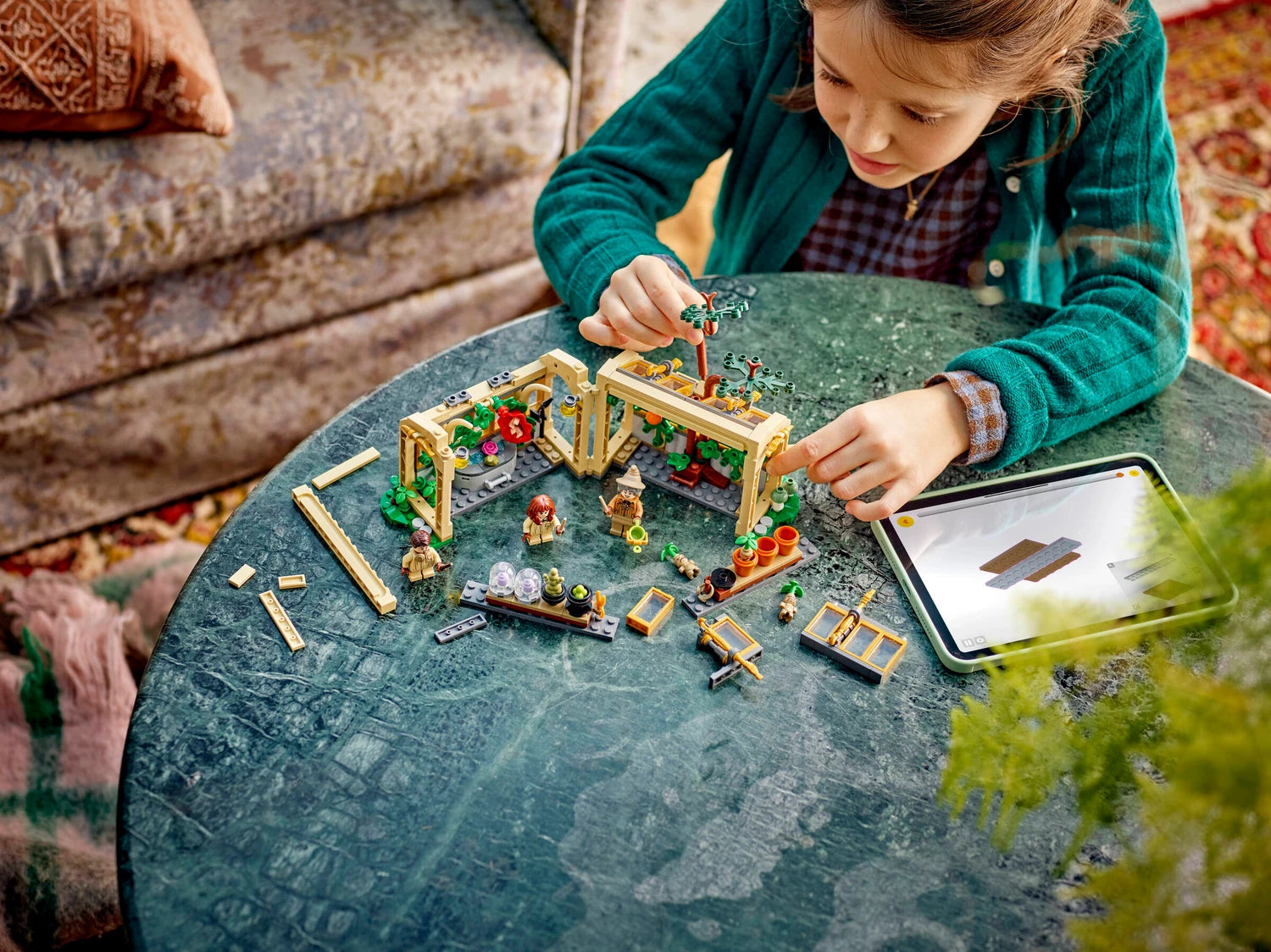 LEGO 76445 Hogwarts Castle: Herbology Class - Harry Potter