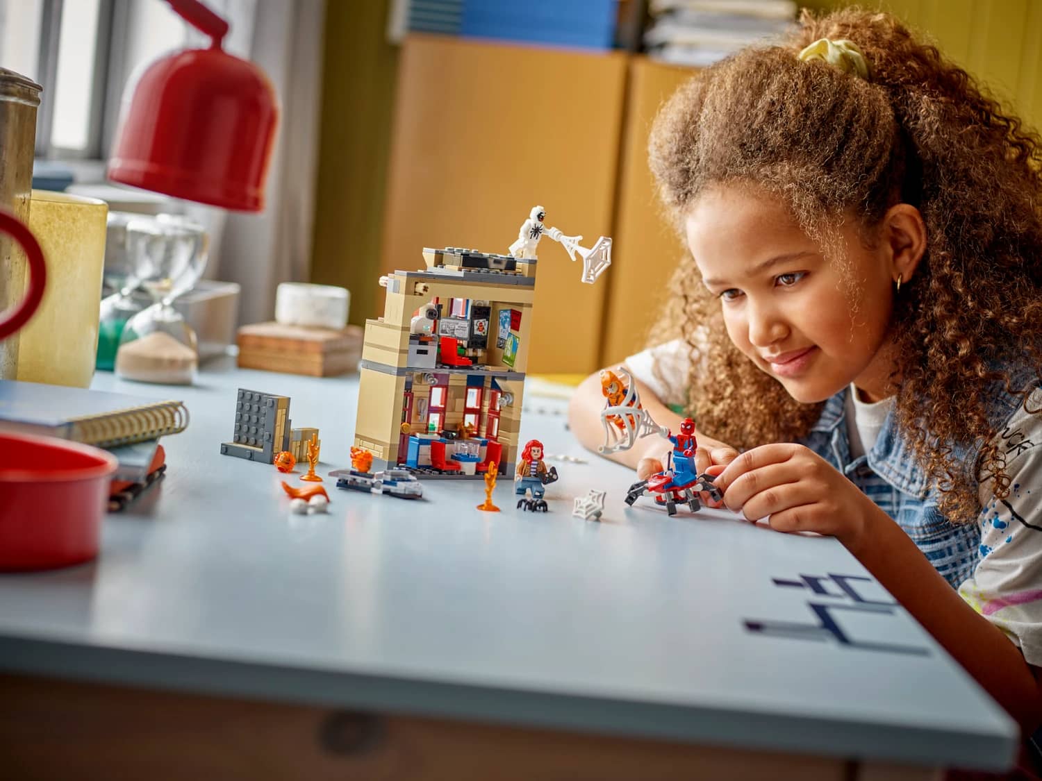 LEGO 76317 Peter Parker s Apartment - Marvel Super Heroes