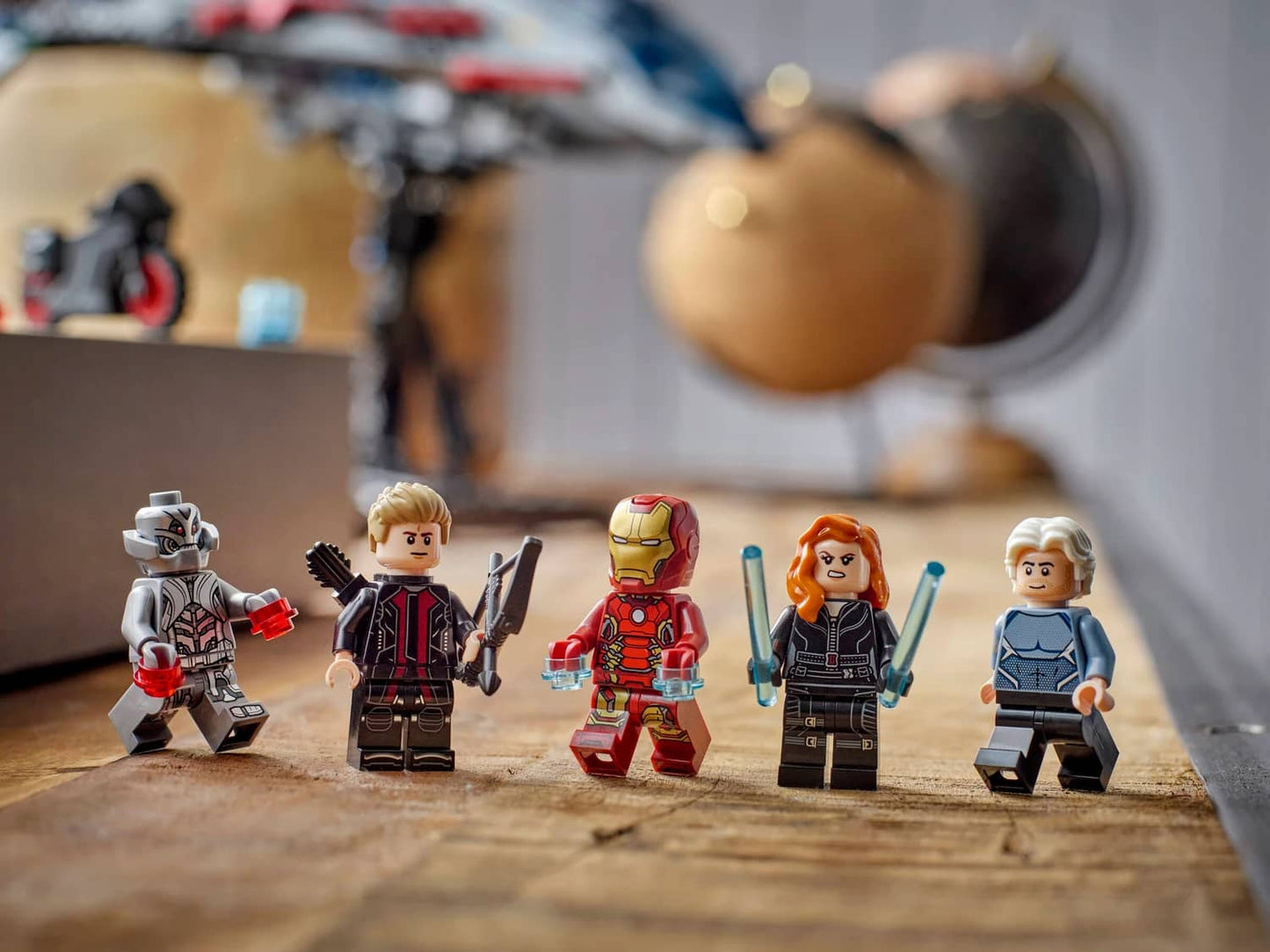 LEGO 76325 Avengers: Age of Ultron Quinjet - Marvel Super Heroes