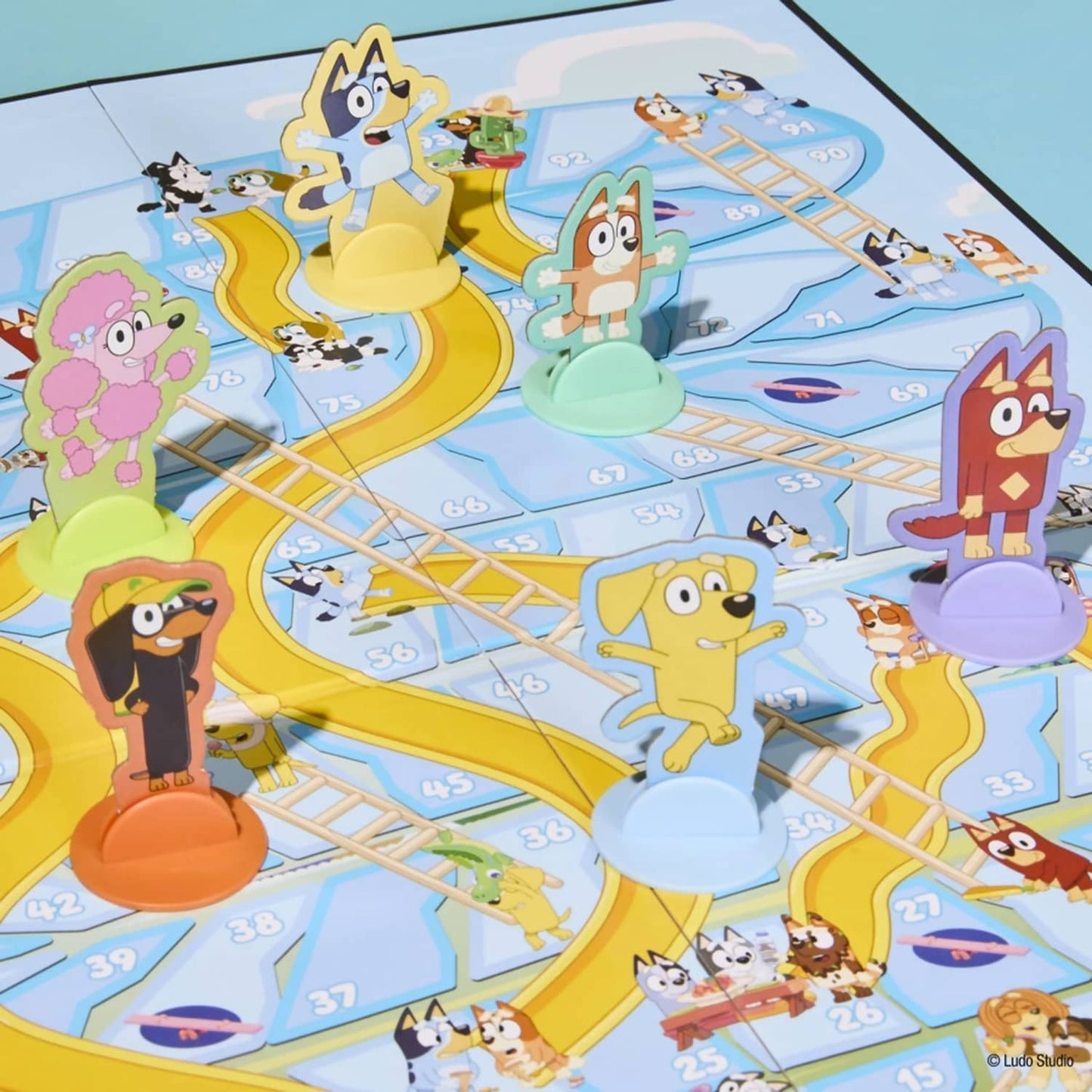 Bluey - Bluey Chutes & Ladders Classic Board Game - Hasbro Games