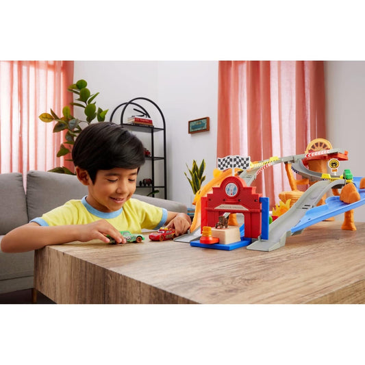 Disney -  Pixar - Cars Radiator Springs Race & Rescue Road Raceway Playset With 4 Toy Cars - Mattel