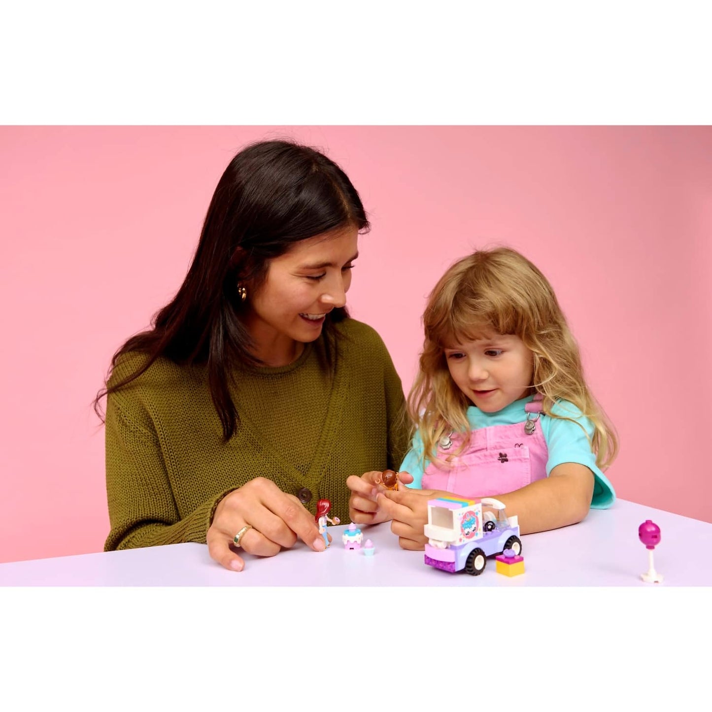 LEGO 42675 Unicorn Cake Delivery Car - Friends 4+