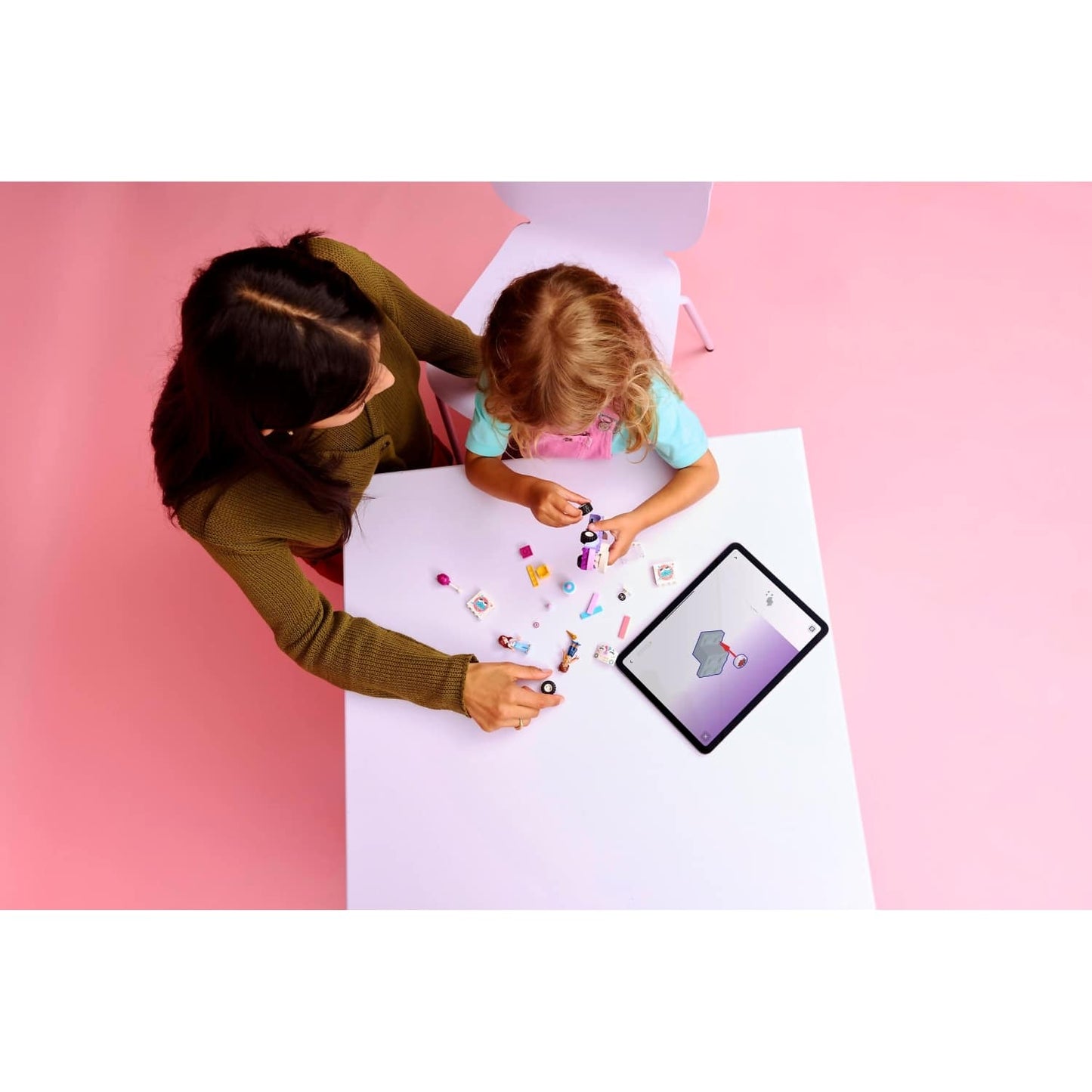 LEGO 42675 Unicorn Cake Delivery Car - Friends 4+