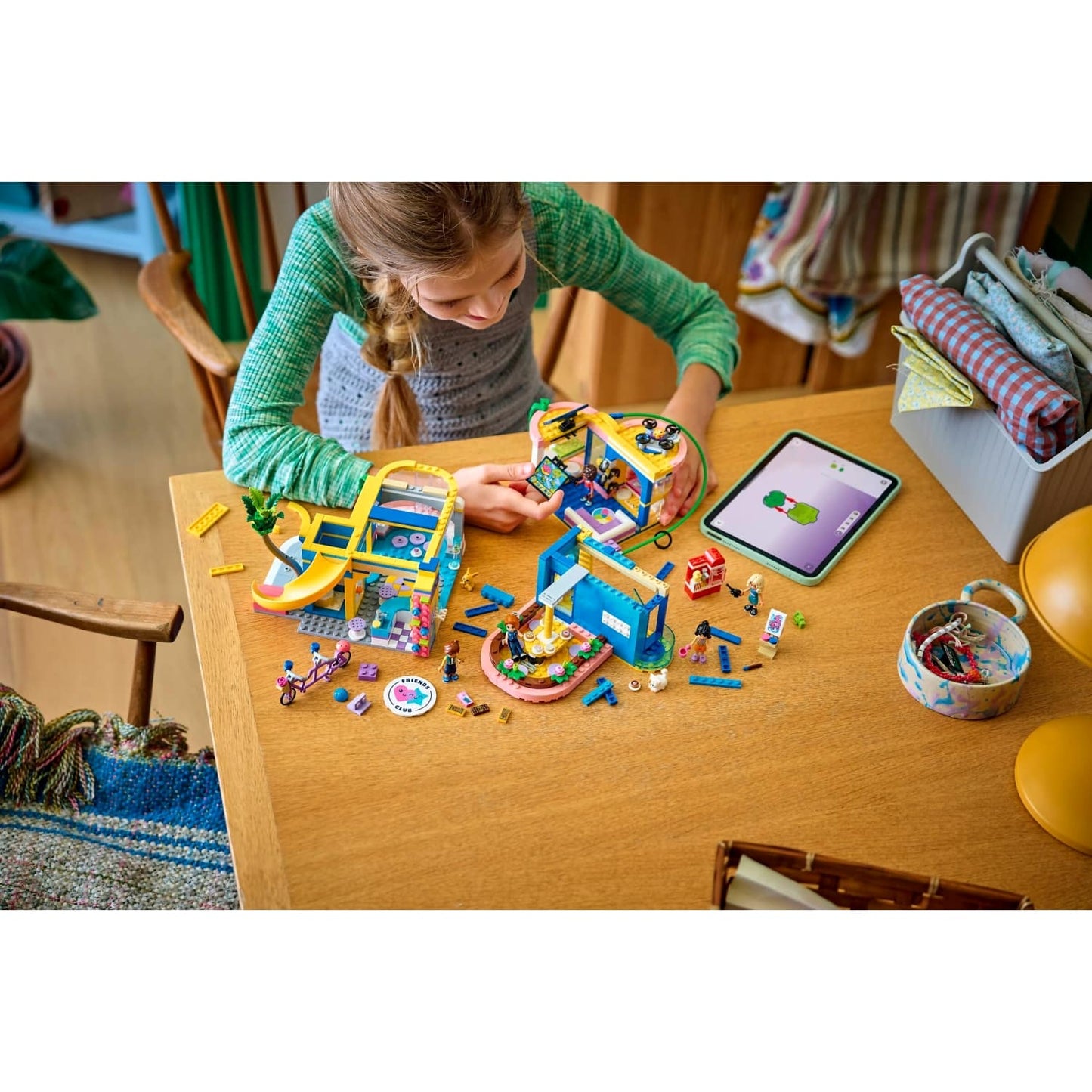 LEGO 42689 Heartlake City Friends Club House - Friends