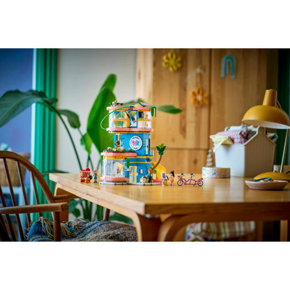 LEGO 42689 Heartlake City Friends Club House - Friends