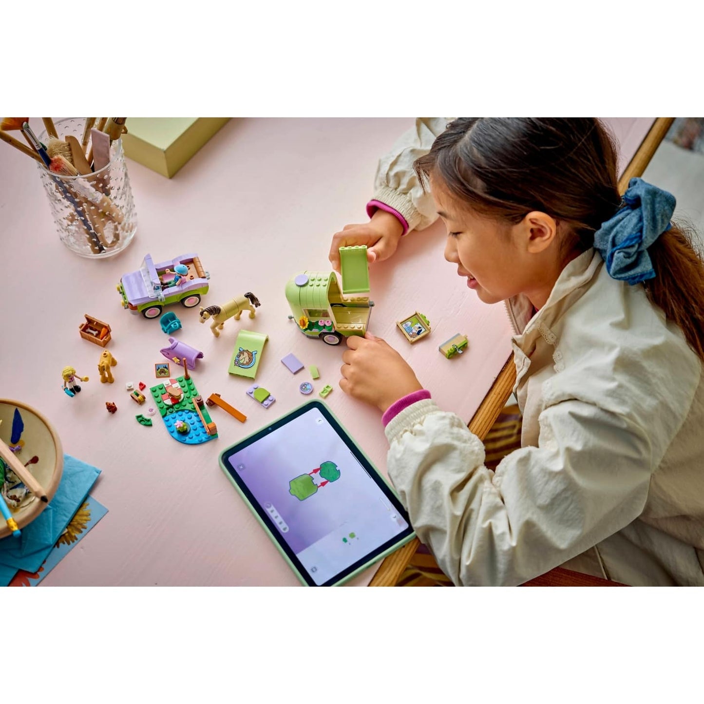 LEGO 42695 Horse & Baby Foal Trailer - Friends