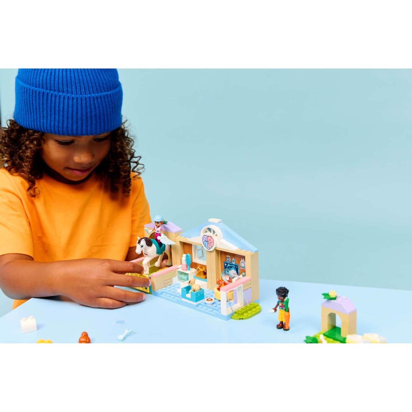 LEGO 42696 Animal Vet Clinic - Friends 4+