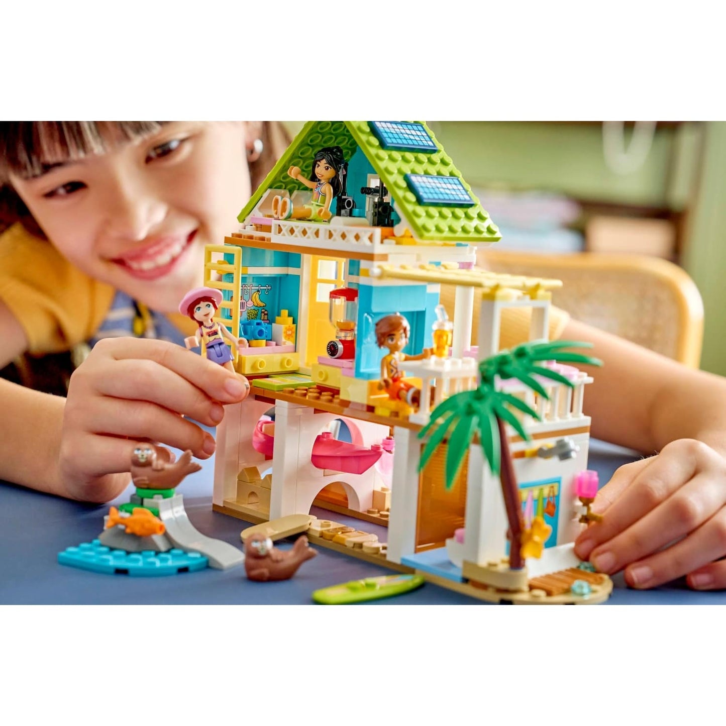 LEGO 42699 Beach House with Seals - Friends