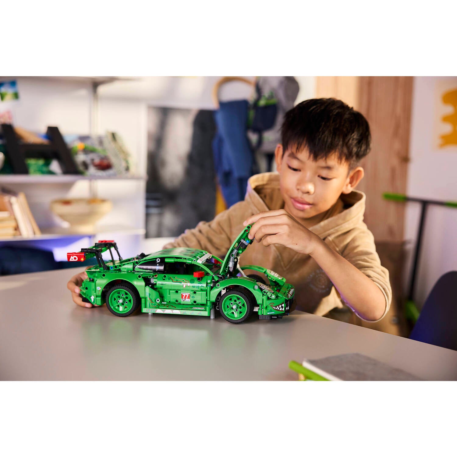 LEGO 42224 Porsche 911 GT3 R REXY AO Racing Car - Technic