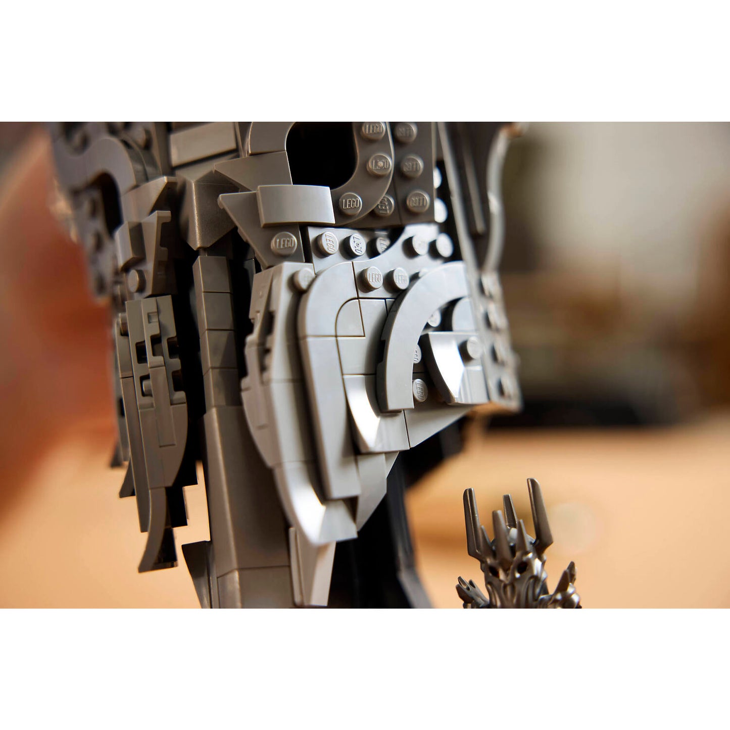 LEGO 11373 The Lord of the Rings: Sauron's Helmet - Icons