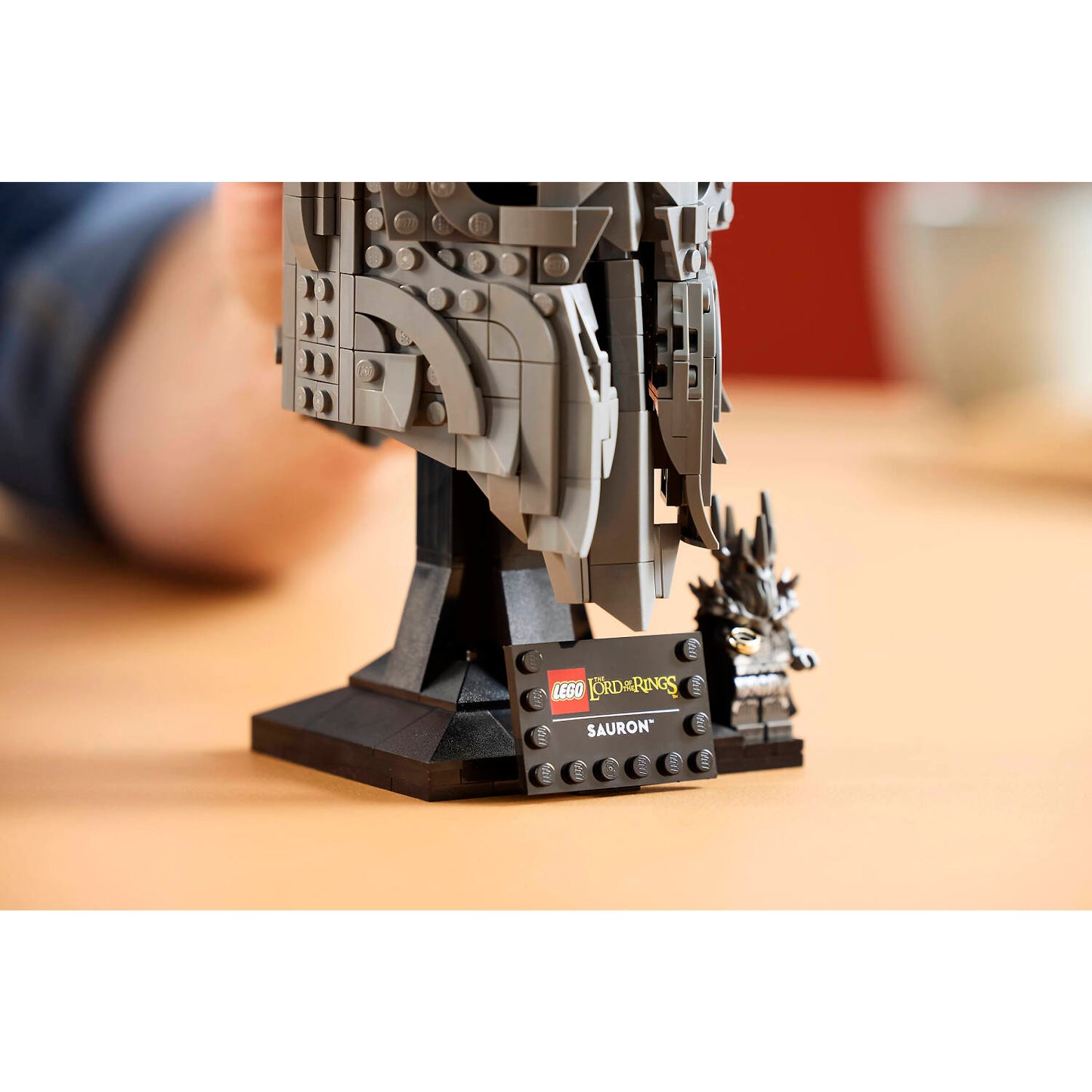 LEGO 11373 The Lord of the Rings: Sauron's Helmet - Icons