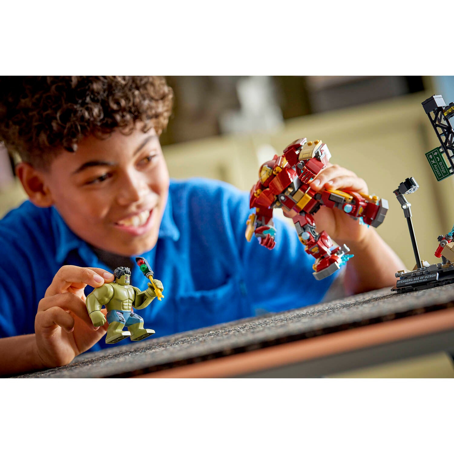 LEGO 76343 Epic Battle: Hulkbuster vs. The Hulk - Marvel Super Heroes