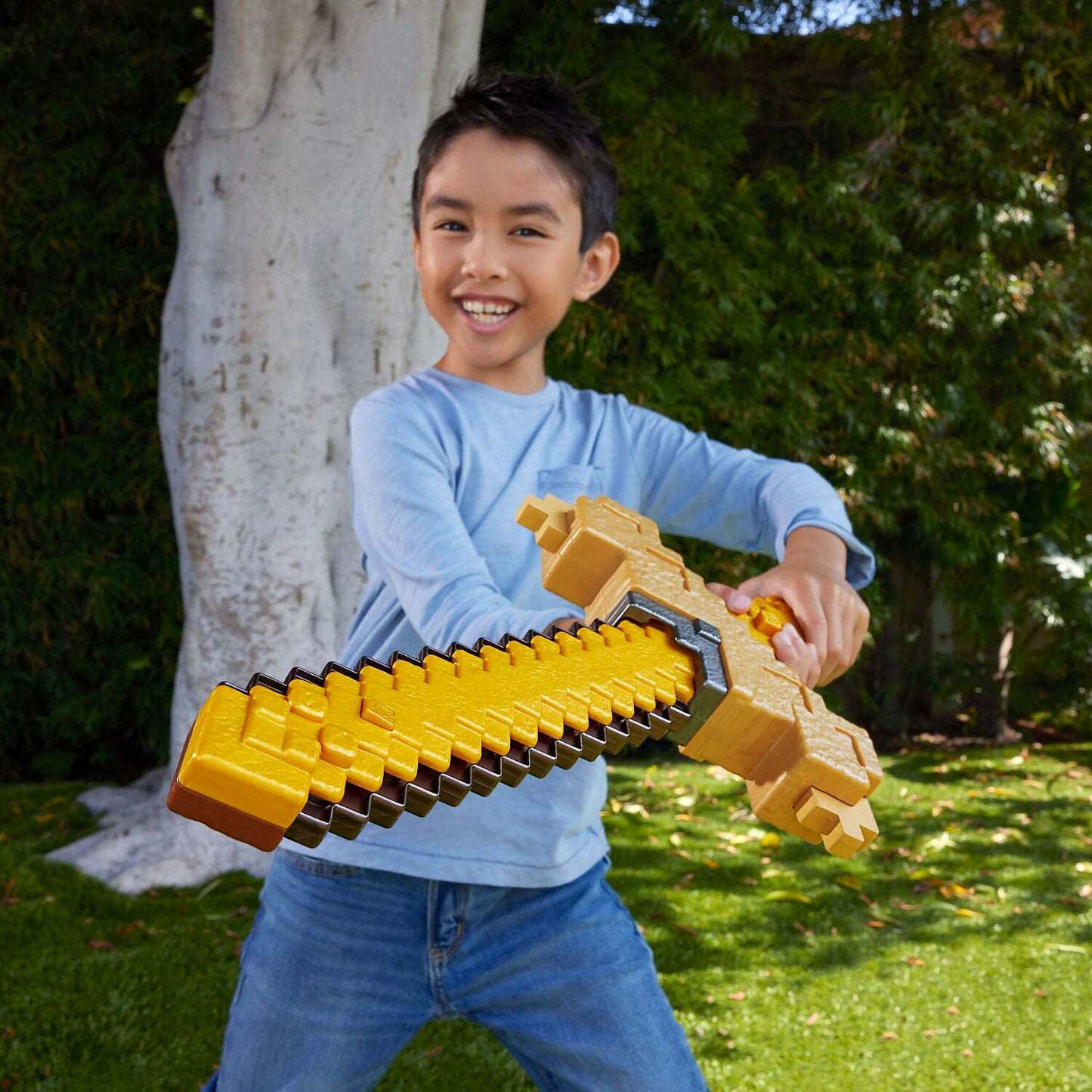 Minecraft - Transformable Click and Switch Sword and Pickaxe 2-in-1 Toy Pretend Play - Mattel