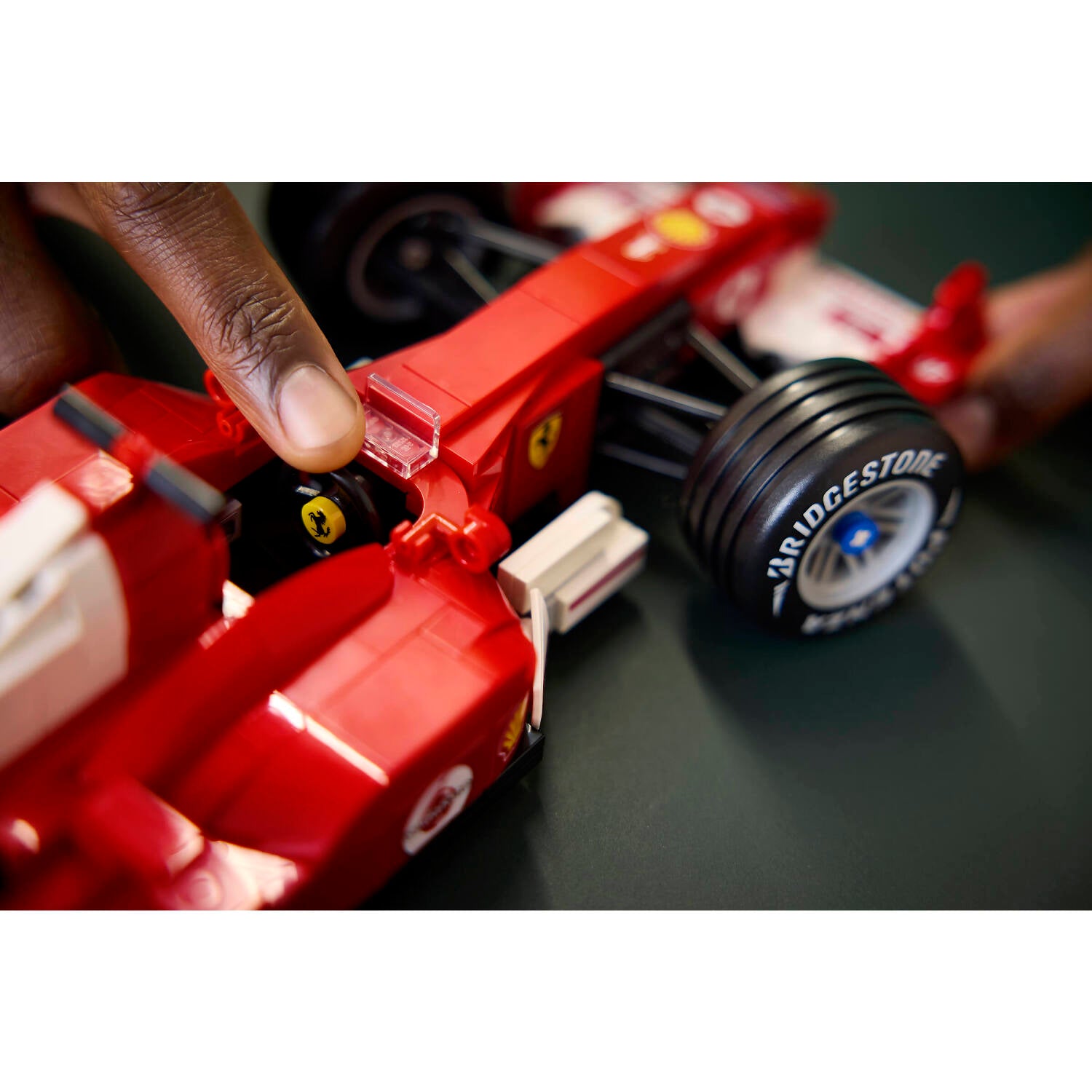 LEGO 11375 Ferrari F2004 & Michael Schumacher - ICONS