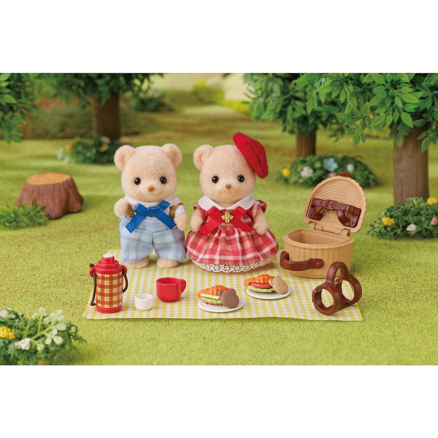 Sylvanian Families - Biscuit Bear Sister & Brother - Delicious Picnic Set