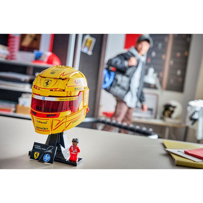 LEGO 43022 Scuderia Ferrari HP Lewis Hamilton Helmet - Editions