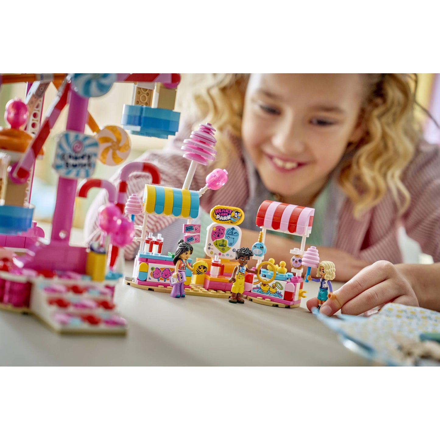 LEGO 42700 Candy & Cupcake Ferris Wheel - Friends
