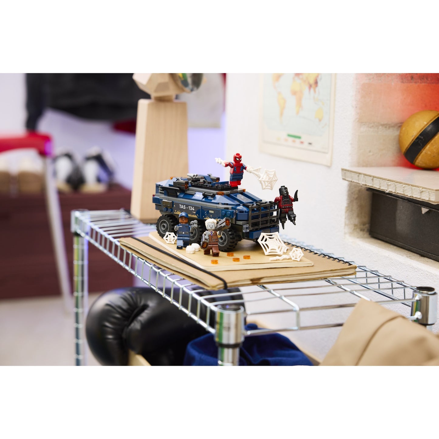LEGO 76349 Spider-Man Prison Transport Chase - Marvel Super Heroes