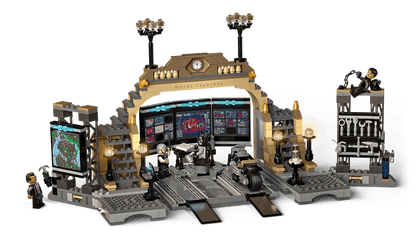 LEGO 76183 Batcave The Riddler Face-off - DC Batman Super Heroes