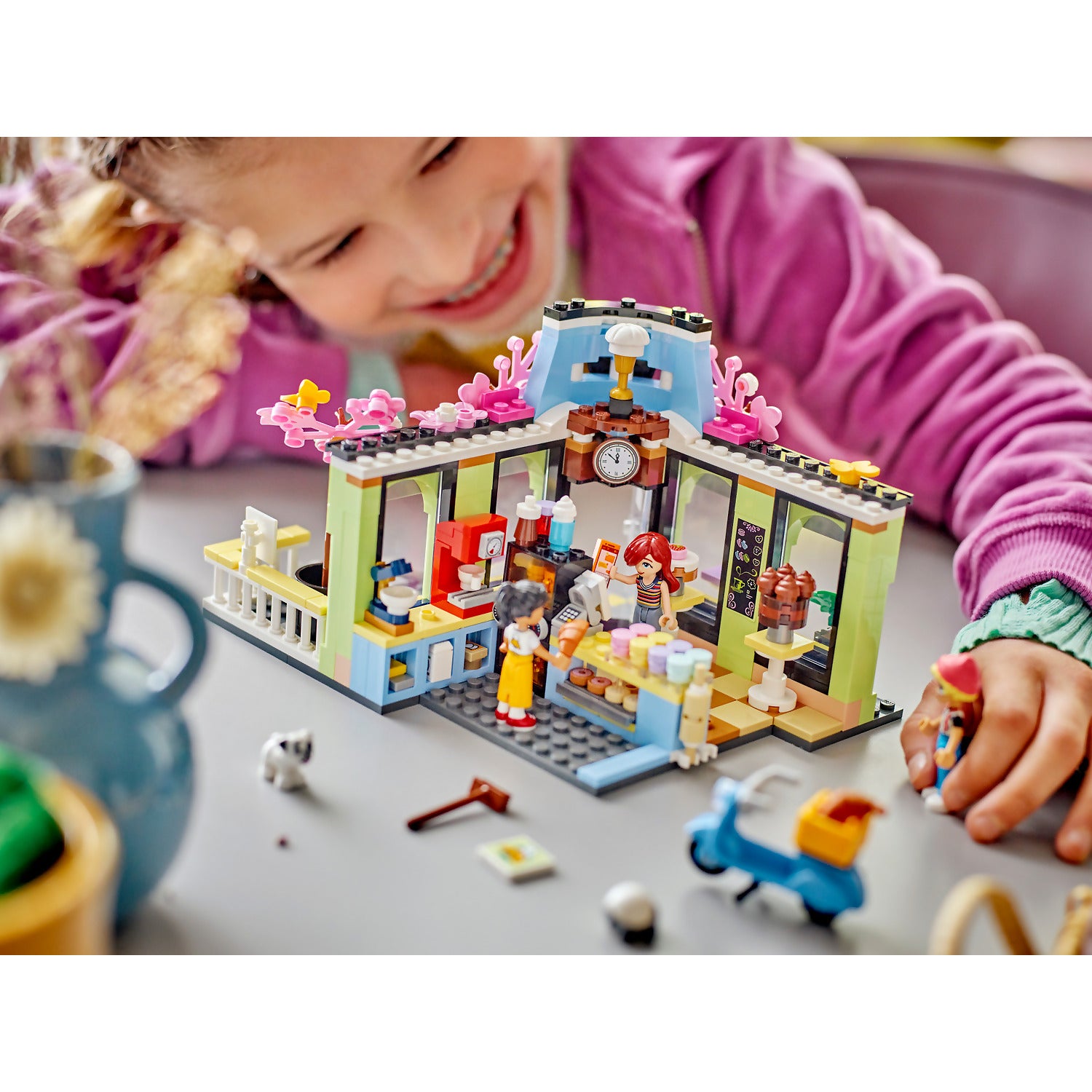 LEGO 42618 Heartlake City Cafe - Friends