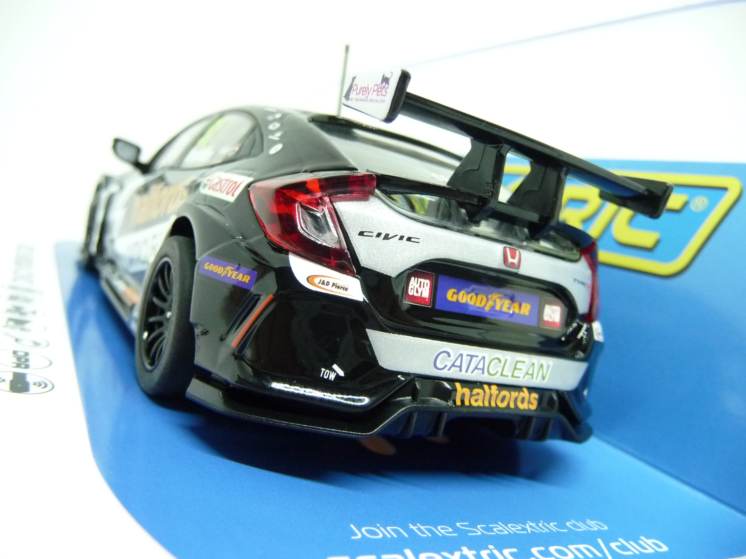 Scalextric - C4297 Honda Civic Type R BTCC 2021 Golden Shedden slot car also suits Carrera