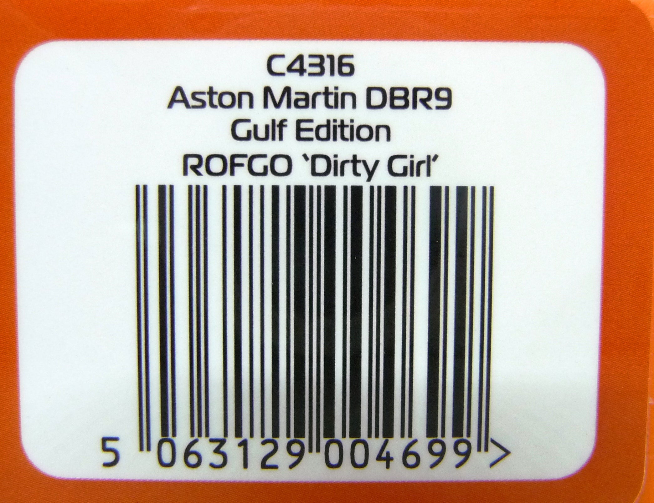 Scalextric - C4316 Aston Martin DBR9 - Gulf Edition - Rofgo 'dirty Girl'