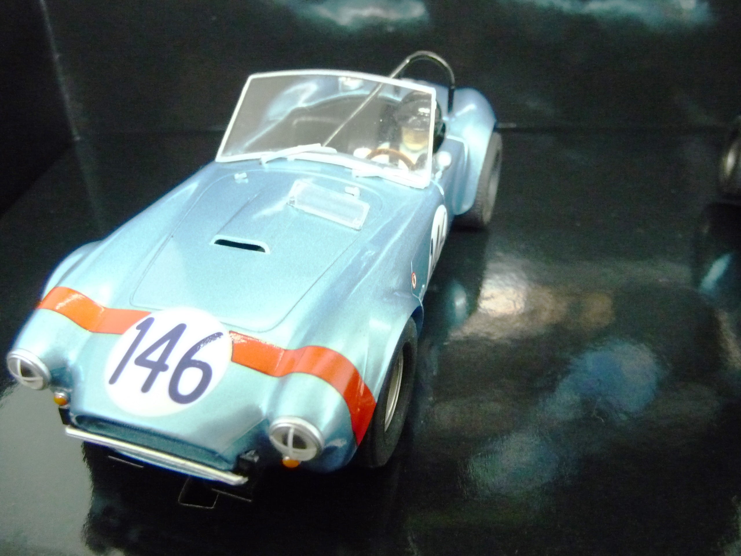 Scalextric - C4305a Shelby Cobra 289-1964