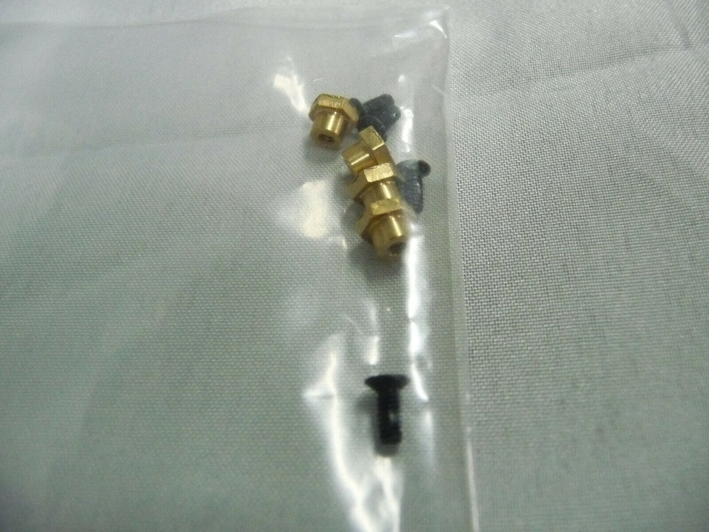 RevoSlot RS-208C RevoSlot Brass Nuts H2.5mm + Screws