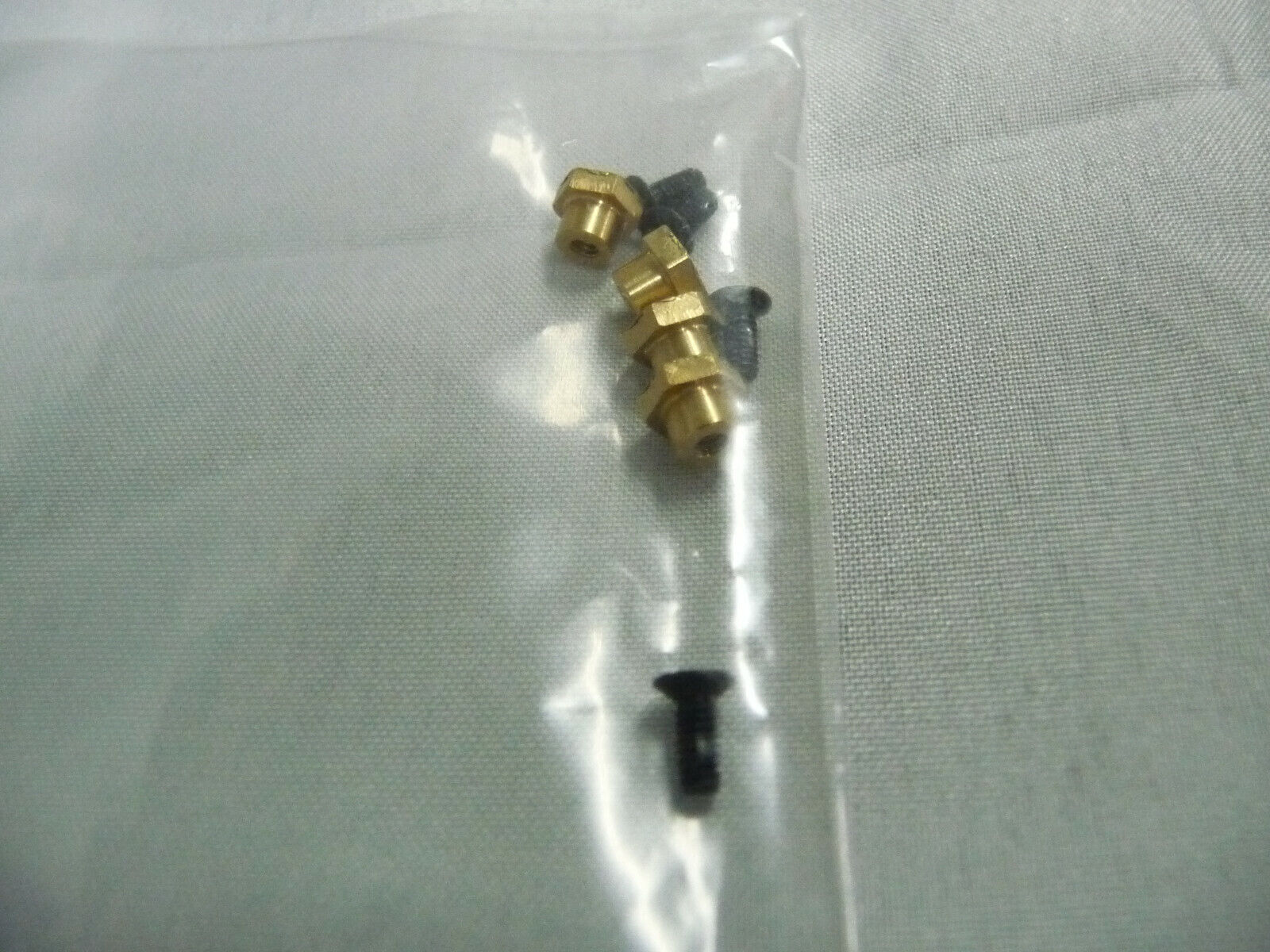 RevoSlot - RS-208C RevoSlot Brass Nuts H2.5mm + Screws