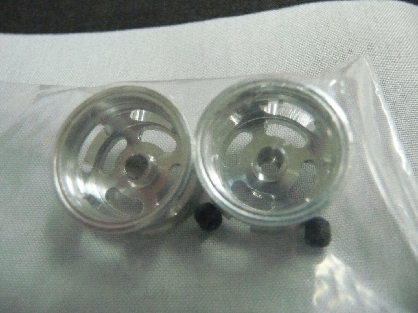RevoSlot RS-214 RevoSlot Front Racing Light Wheels
