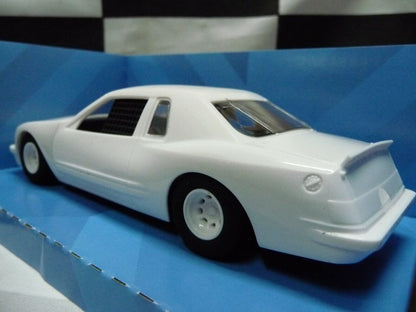 Scalextric -  C4077 1:32 Ford Thunderbird White slot car also suits Carrera