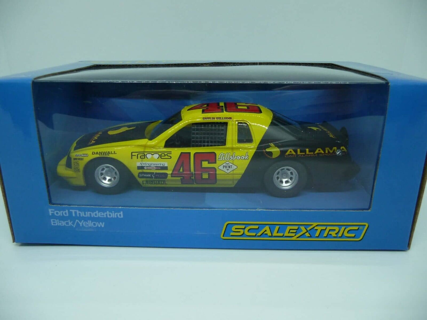 Scalextric C4088 1:32 FORD THUNDERBIRD YELLOW BLACK #46 Slot Car Suit Carrera