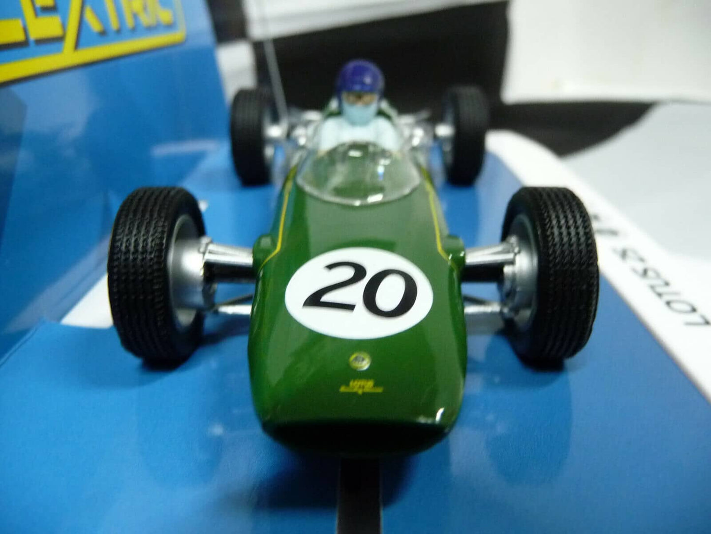 Scalextric C4195 1:32 Lotus 25 British  1962 Jim Clark Slot car suit Carrera