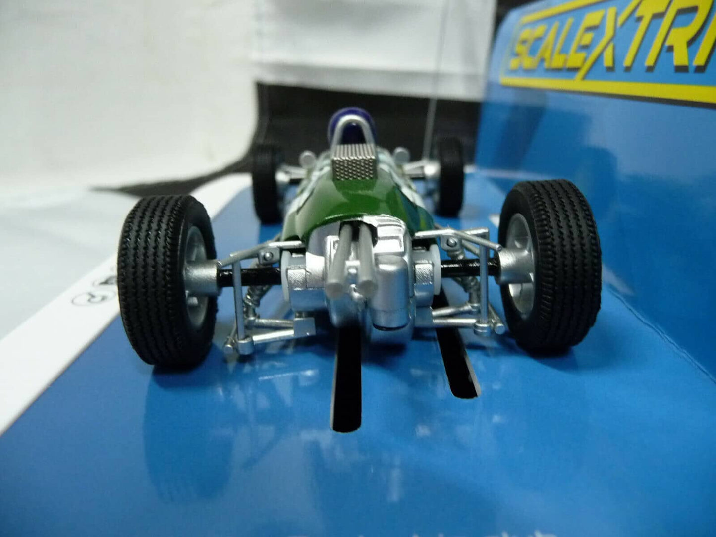 Scalextric C4195 1:32 Lotus 25 British  1962 Jim Clark Slot car suit Carrera